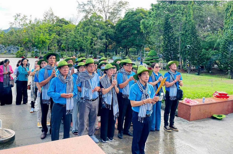 Hành trình về nguồn "Đất thiêng Côn Đảo - Nơi lan tỏa chủ nghĩa anh hùng cách mạng Việt Nam" của Công đoàn Tổng Công ty VLXD Số 1