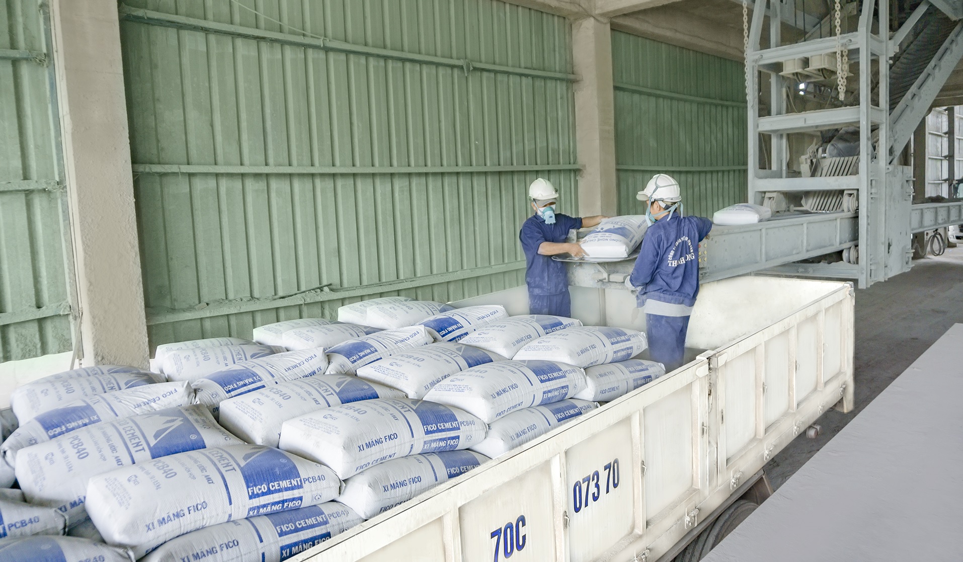 Producing and trading cement and post-cement products