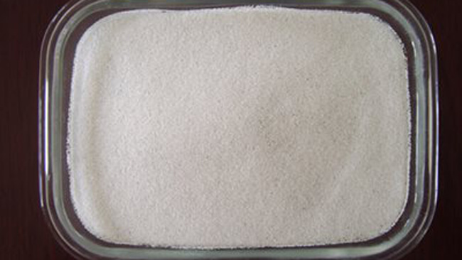 Dry white sand